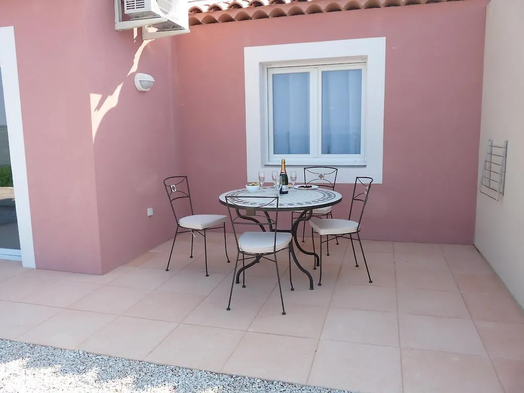 Residence & Appart'Hotel La Provence 3*, Saint-Mitre-les-Remparts Frankrijk